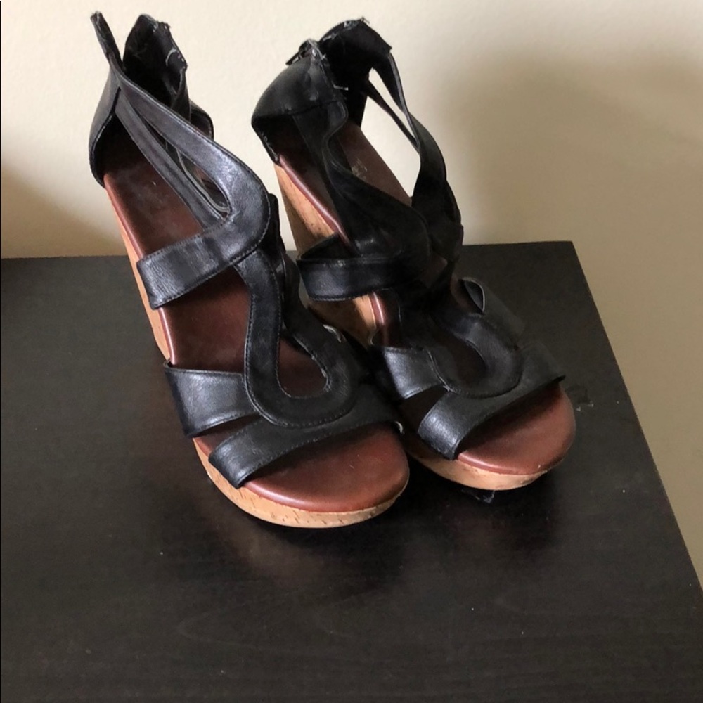 Wedge sandals